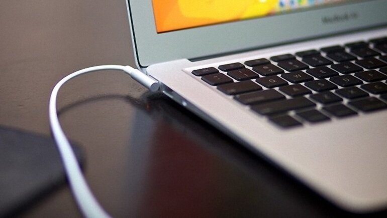 Bật mí các thói quen nên bỏ để tăng tuổi thọ laptop