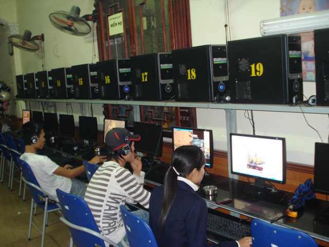 Có nên mua máy tính cũ ở quán net không?